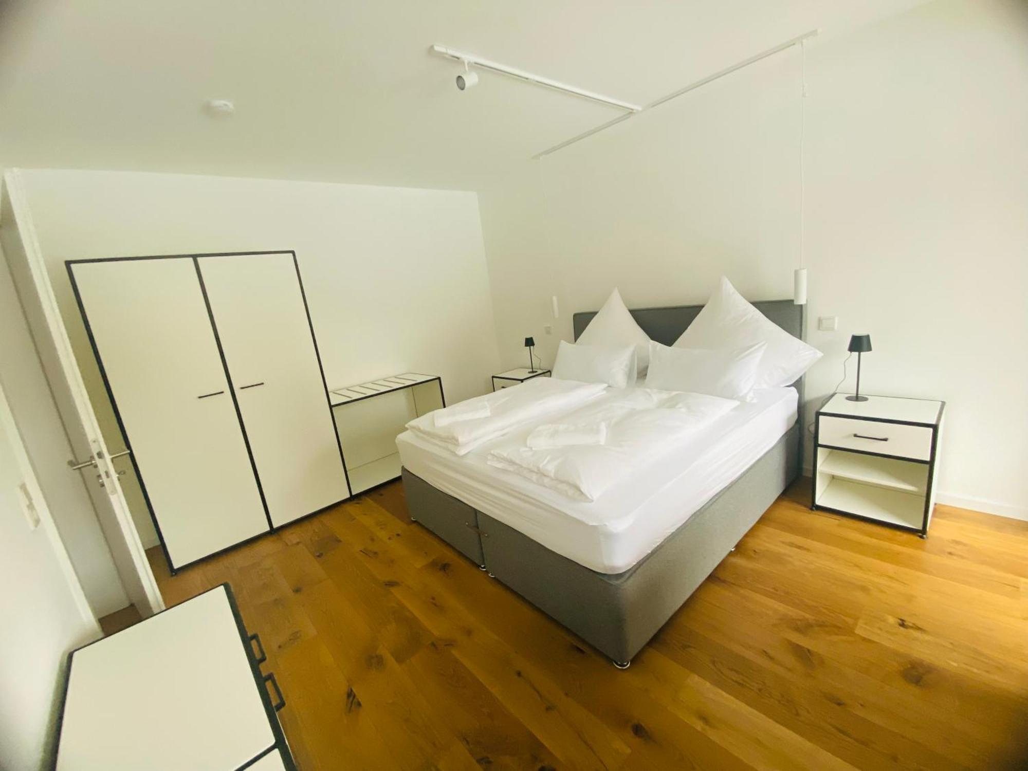 Altes Kelterhaus & Plein Hotel By Markus Plein Wintrich Esterno foto