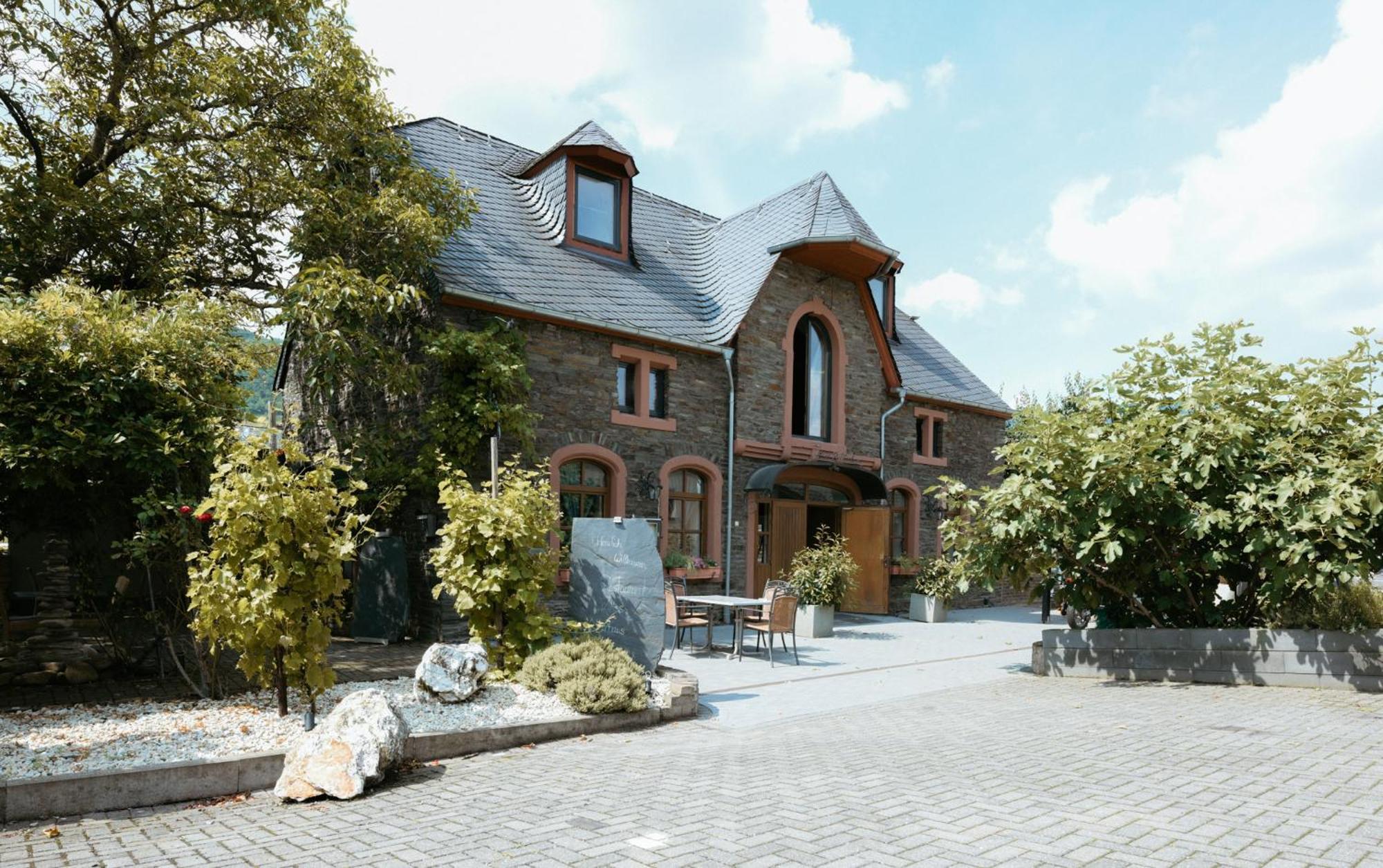 Altes Kelterhaus & Plein Hotel By Markus Plein Wintrich Esterno foto